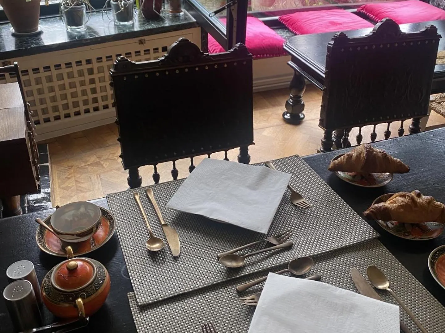 The Museum - Au Lit, Jerome! Bed and Breakfast Antwerpen Belgien